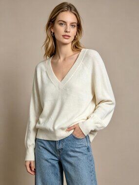 NWOT Scalpers Pullover Sweater Cream Size L Woman V-neck